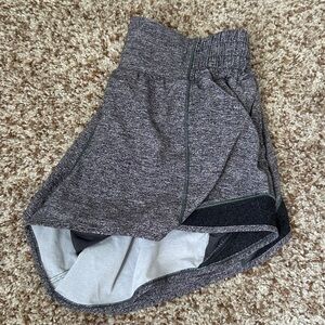 LULULEMON hotty hot HR 2.5”